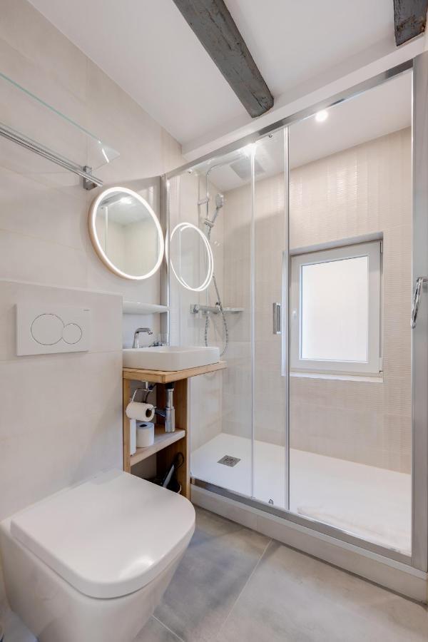 L'Escale Bleue Apartment Annecy Bagian luar foto