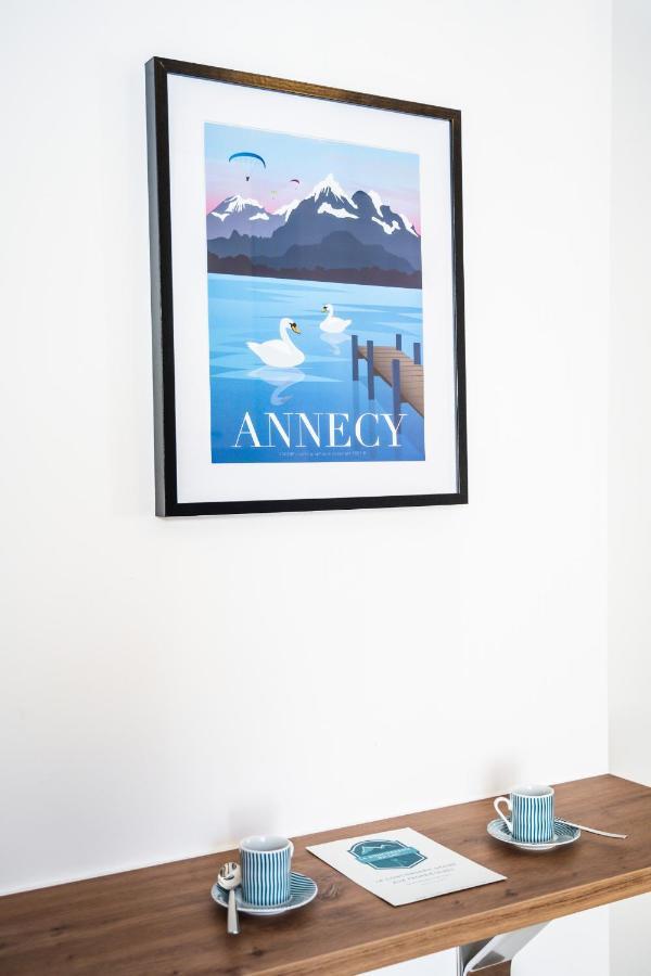 L'Escale Bleue Apartment Annecy Bagian luar foto