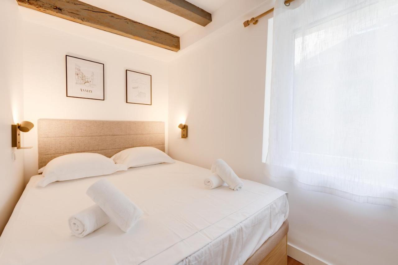 L'Escale Bleue Apartment Annecy Bagian luar foto